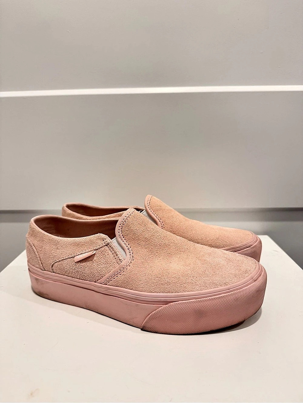 Vans Classic Slip-On Platform Sneakers Pink US 7